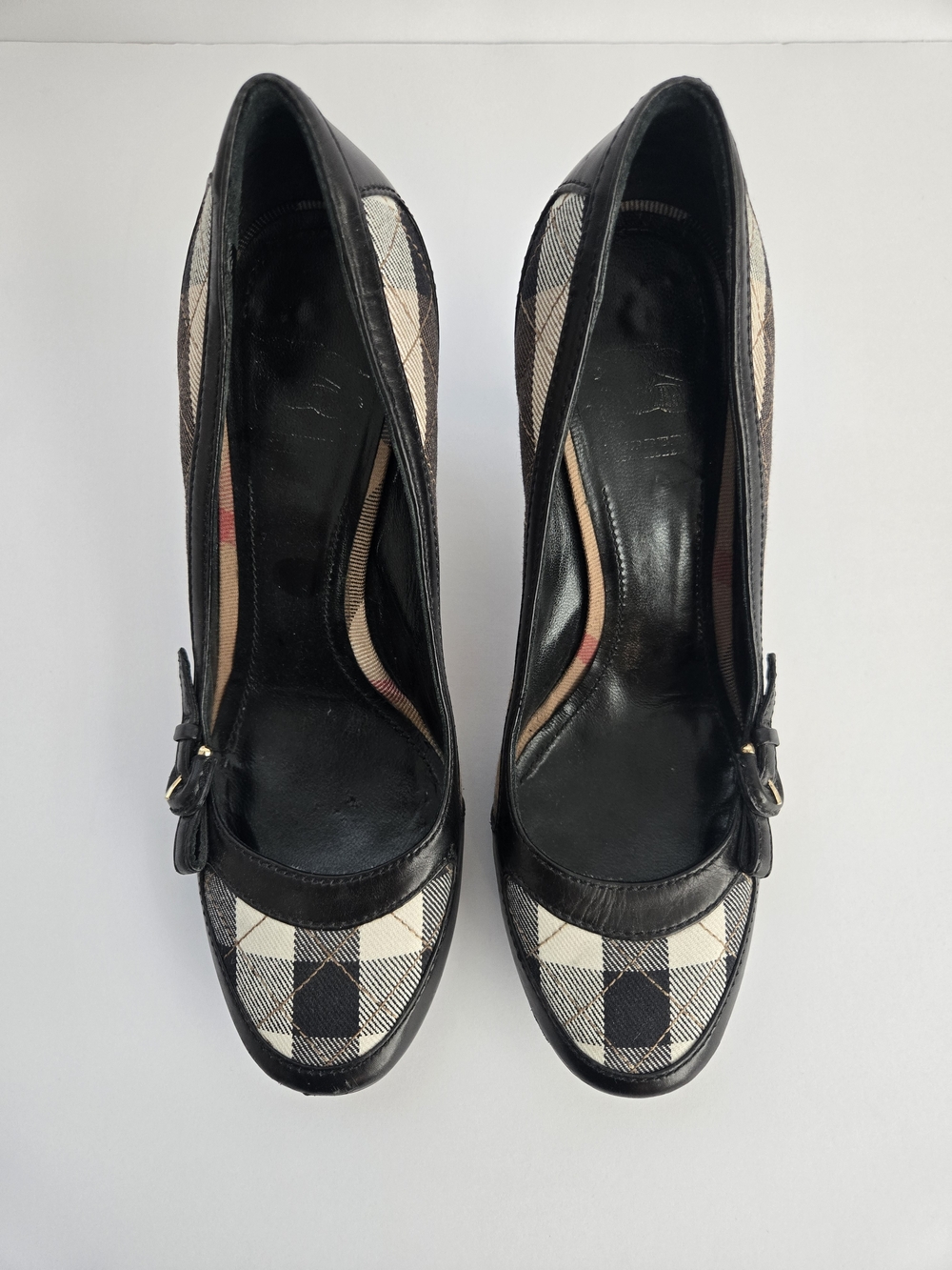 Burberry Black and Cream Check Leather Pumps